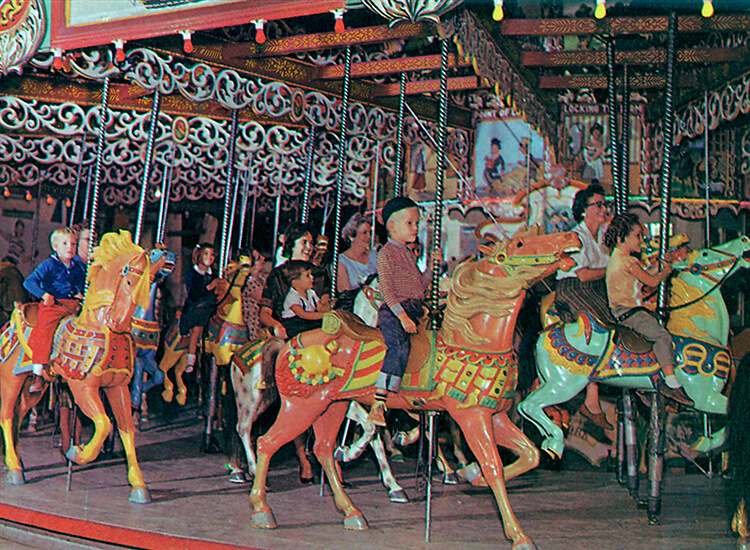 1942 - Grand Carousel