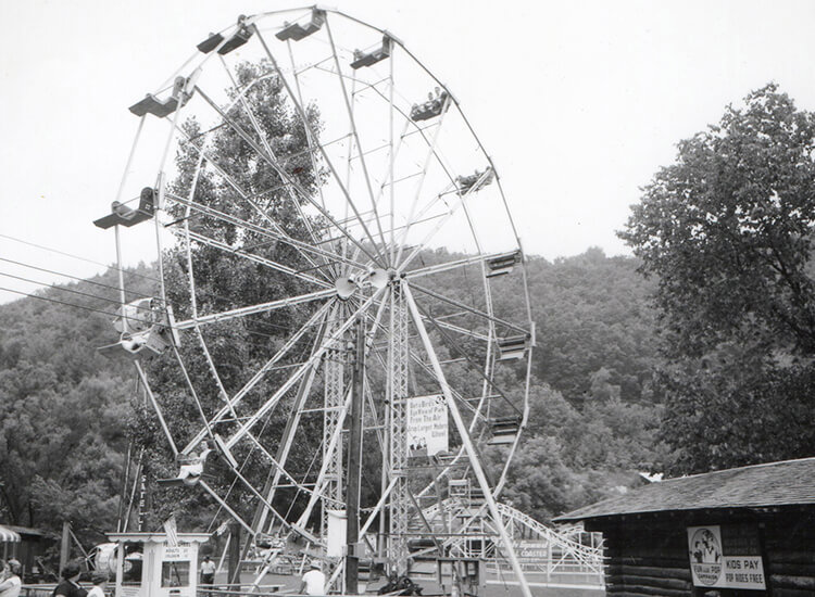 1948 - Ferris Wheel
