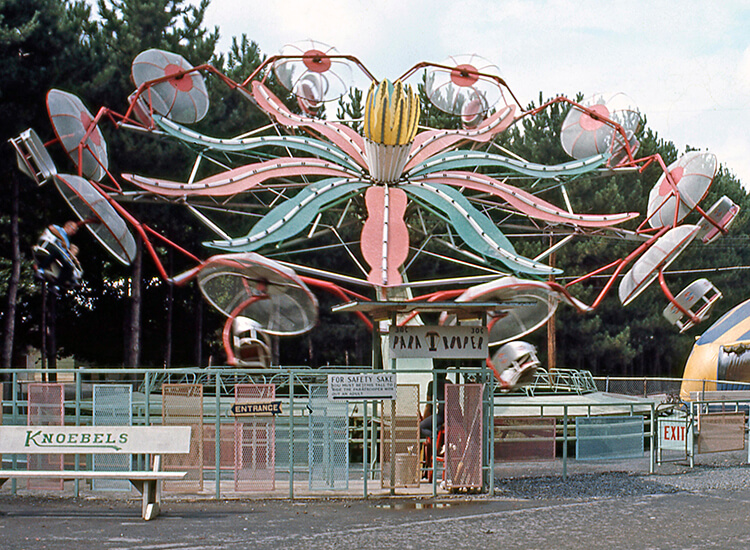 1969 - Paratrooper