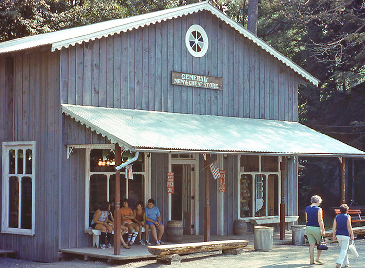 1972 - Country Store