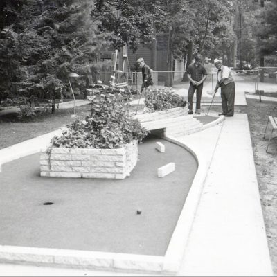 1967 - Miniature Golf