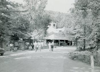Dine - In-Park Dining